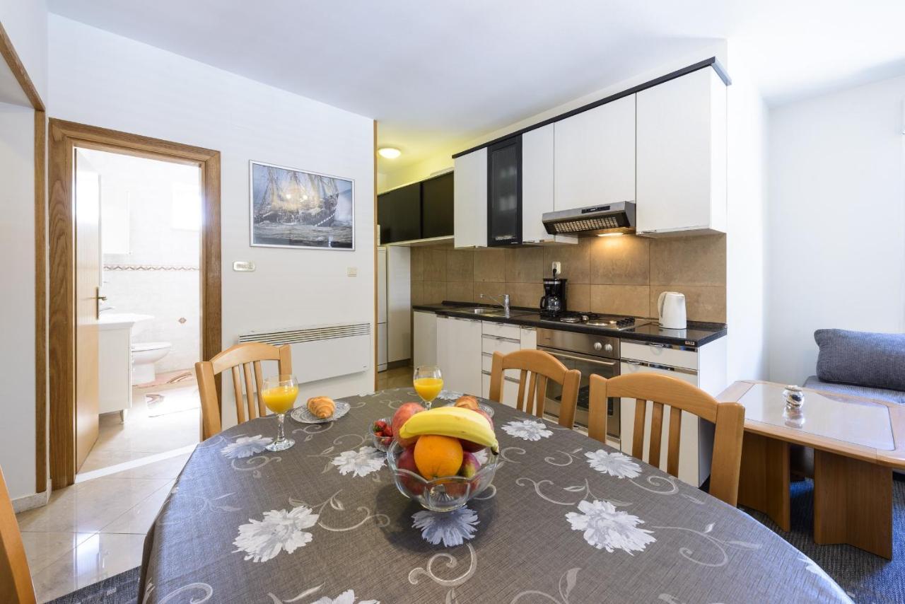 Apartment Tija Two Bedroom Apartment With Balcony And Partial Sea View Dubrovnik Exteriör bild